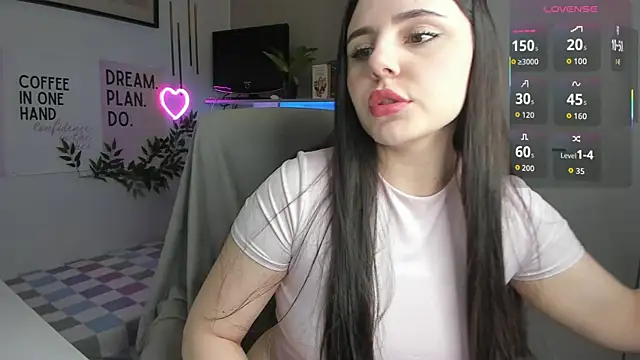 LiaWoow online show from December 14, 2:44 pm