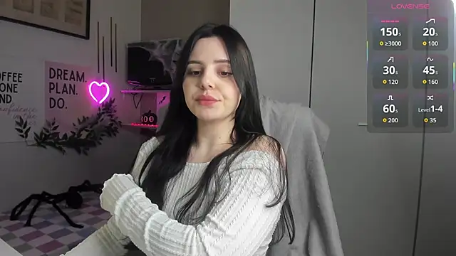 LiaWoow online show from November 10, 8:19 am