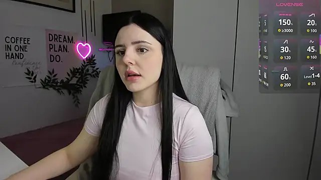 LiaWoow online show from November 18, 7:44 am