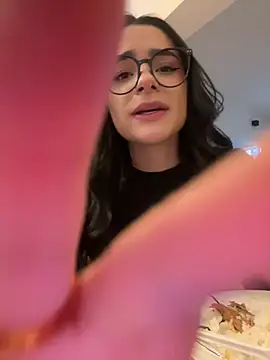 Snapshot of emma_soul1 chatting on June 27, 9:43 pm emma soul1 online show from June 27, 9:43 pm