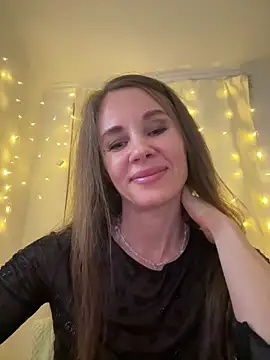 LucieMack online show from February 23, 6:19 pm