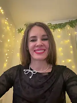 LucieMack online show from March 3, 7:43 pm