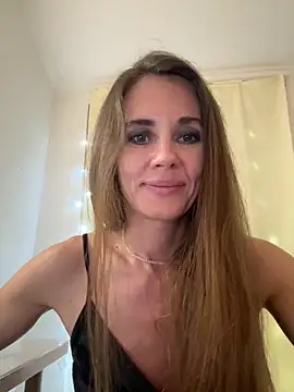 LucieMack online show from September 26, 8:38 pm