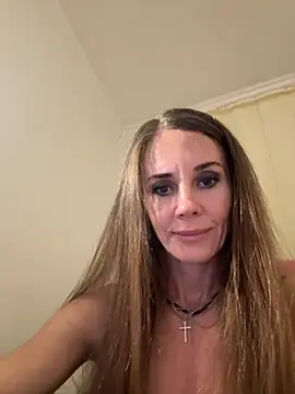 LucieMack online show from September 13, 4:29 pm