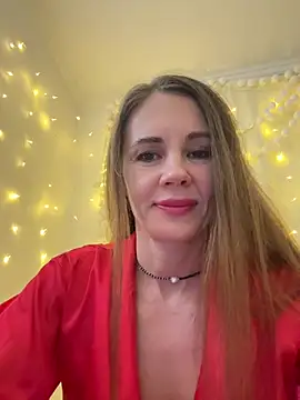 LucieMack online show from January 17, 2:53 pm