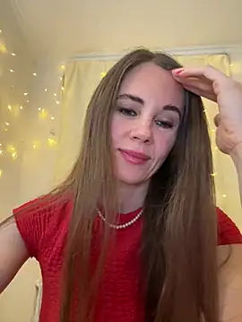 LucieMack online show from April 28, 5:17 pm