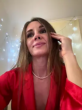 LucieMack online show from November 17, 5:28 pm