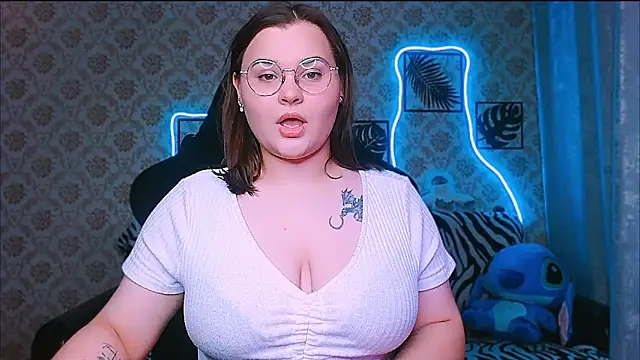 Snapshot of InLoveWithLife26 chatting on November 25, 8:36 am InLoveWithLife26 online show from November 25, 8:36 am