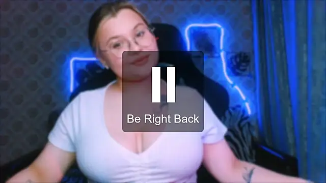 InLoveWithLife26 online show from April 16, 9:39 pm