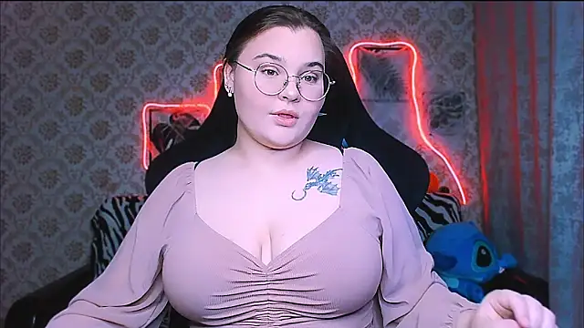 Snapshot of InLoveWithLife26 chatting on October 24, 8:08 pm InLoveWithLife26 online show from October 24, 8:08 pm