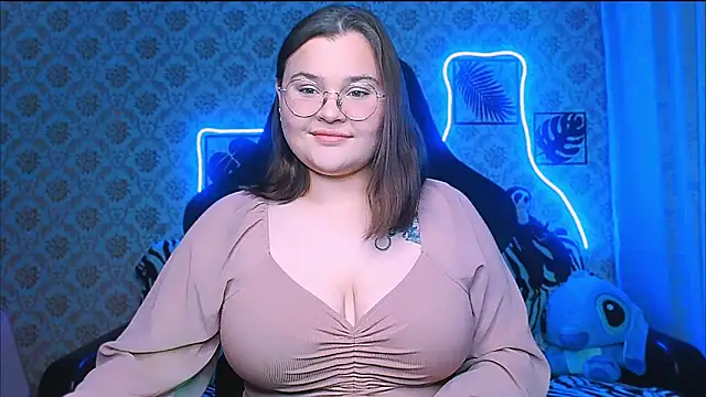 InLoveWithLife26 online show from October 7, 7:04 pm