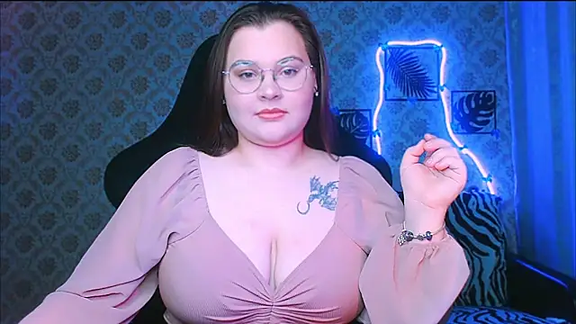 InLoveWithLife26 online show from January 8, 5:41 pm