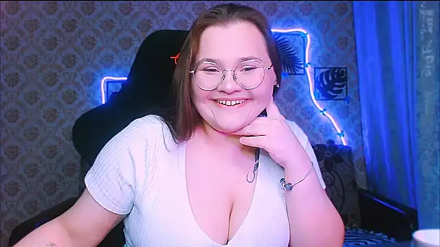 InLoveWithLife26 online show from March 10, 7:51 pm