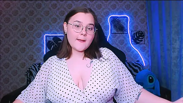 Snapshot of InLoveWithLife26 chatting on November 11, 8:14 pm InLoveWithLife26 online show from November 11, 8:14 pm