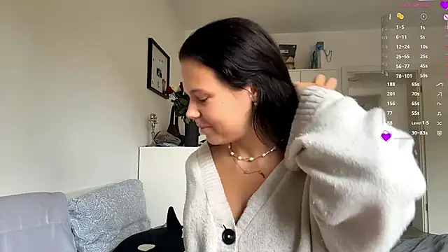 MaydaCornwall online show from November 9, 9:02 am