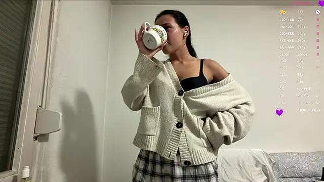 MaydaCornwall online show from January 17, 4:10 pm