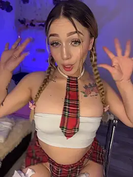 Sara Sophia420 online show from April 24, 6:37 am