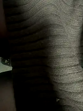 HiddenHoneyLDN online show from September 18, 2:20 pm