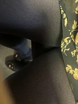 HiddenHoneyLDN online show from October 22, 10:47 am