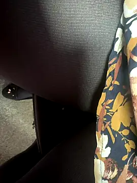 HiddenHoneyLDN online show from October 24, 9:08 am