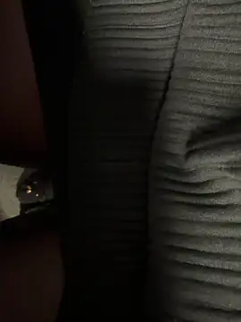 HiddenHoneyLDN online show from November 10, 10:20 am