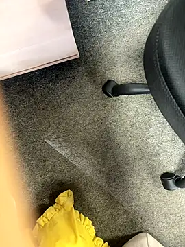 HiddenHoneyLDN online show from November 12, 9:13 am