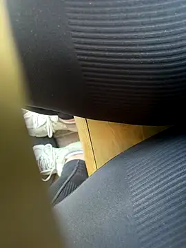 HiddenHoneyLDN online show from November 8, 1:36 pm