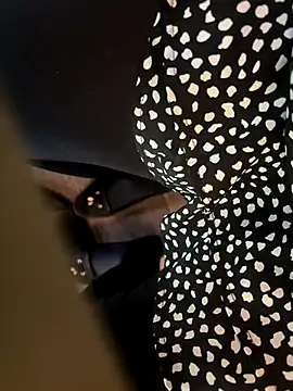 HiddenHoneyLDN online show from September 30, 7:03 am