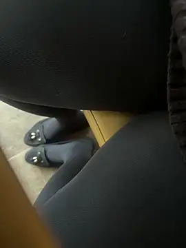 HiddenHoneyLDN online show from October 1, 7:13 am