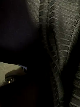 HiddenHoneyLDN online show from November 17, 11:25 am