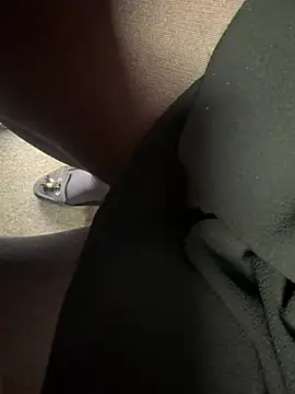 HiddenHoneyLDN online show from January 14, 11:58 am