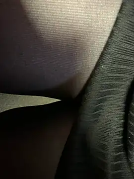 HiddenHoneyLDN online show from February 23, 1:23 pm