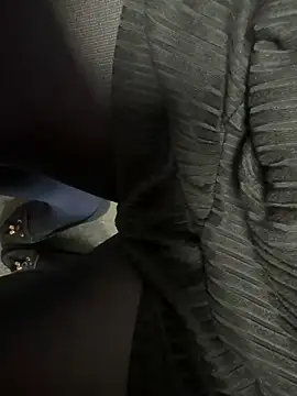 HiddenHoneyLDN online show from September 19, 7:56 am