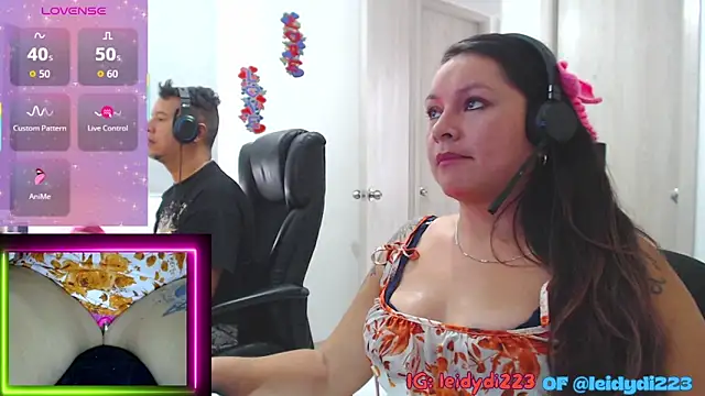 leidydi223 online show from September 19, 3:27 pm