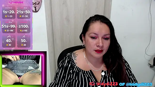leidydi223 online show from September 22, 12:05 am