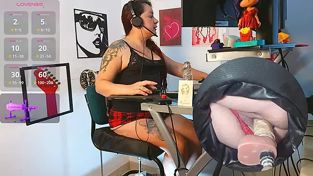 leidydi223 online show from May 4, 2:42 pm