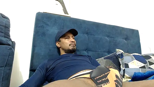 ElCaballeroNegro24 online show from April 5, 7:20 pm