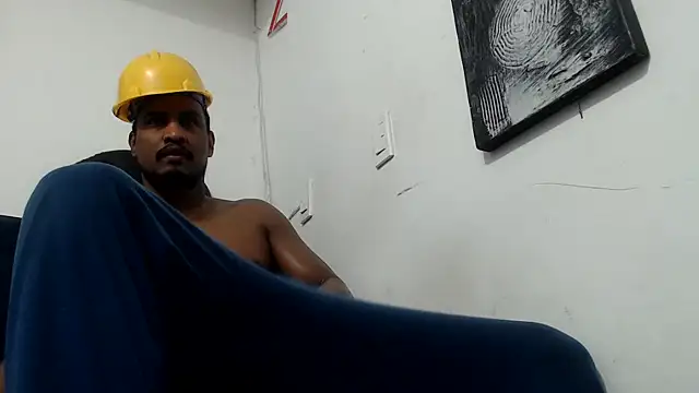 Snapshot of ElCaballeroNegro24 chatting on June 14, 3:19 am ElCaballeroNegro24 online show from June 14, 3:19 am
