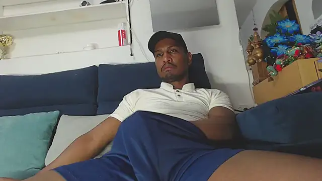 ElCaballeroNegro24 online show from March 13, 4:06 am