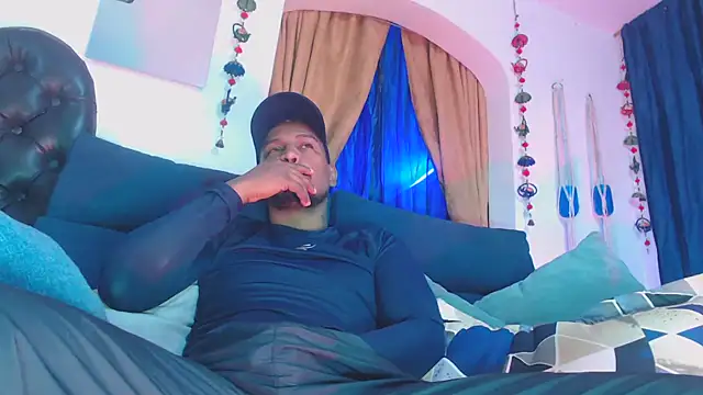 ElCaballeroNegro24 online show from February 19, 3:09 pm