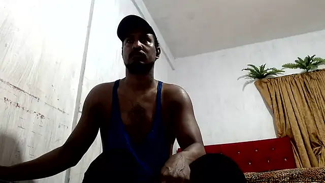 Snapshot of ElCaballeroNegro24 chatting on July 13, 9:14 pm ElCaballeroNegro24 online show from July 13, 9:14 pm