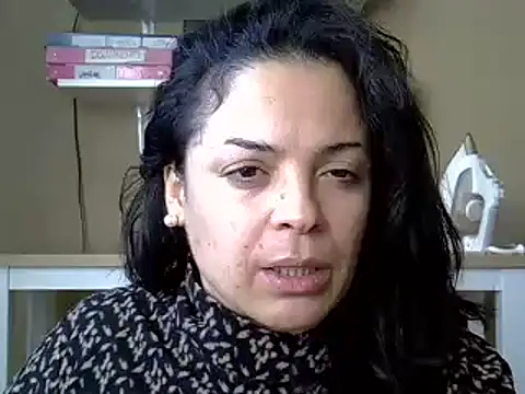 ITALIANASISIXX online show from November 4, 8:51 am