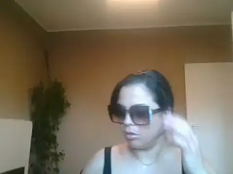 ITALIANASISIXX online show from June 6, 5:18 pm