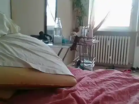 ITALIANASISIXX online show from March 2, 1:07 pm