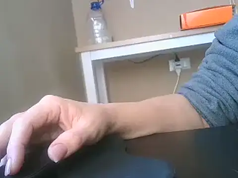 ITALIANASISIXX online show from November 20, 8:15 am