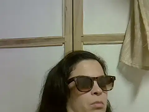 Snapshot of ITALIANASISIXX chatting on February 26, 7:10 pm ITALIANASISIXX online show from February 26, 7:10 pm
