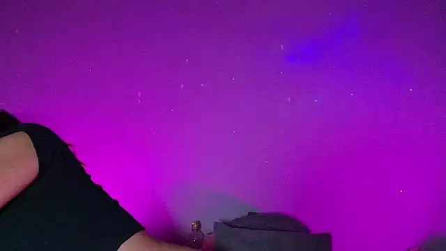 m rosee online show from April 4, 4:35 pm