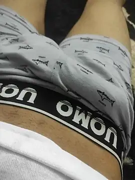 rayane7xx online show from January 17, 1:37 pm