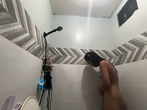 PinayLina18 online show from April 17, 2:31 pm