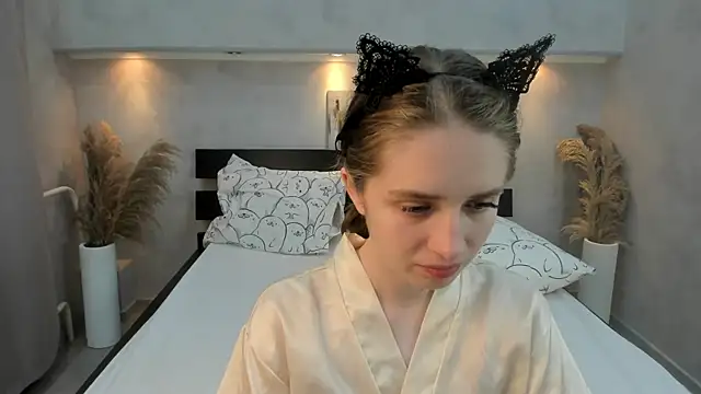 Snapshot of Camilla_Kelly chatting on October 20, 1:07 am Camilla Kelly online show from October 20, 1:07 am